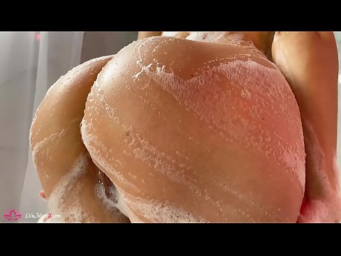 ❤️ Brunette Masturbates Pussy b'vibratur għal orga intens fid-doċċa ❤️❌ Video tal-ħakk f'mt.rexporn-com.ru